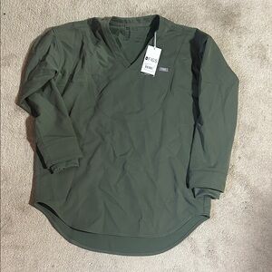 Figs Women's Green Long Sleeve Top